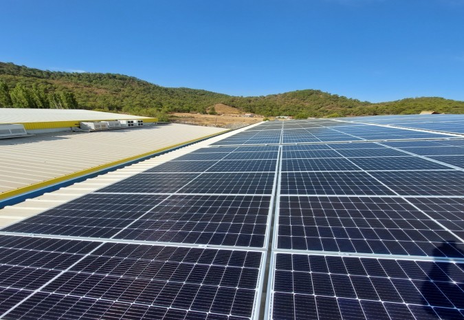 GÜNEŞ ENERJİSİNDEN ELEKTRİK ÜRETİM TESİSİ 196 KWA.